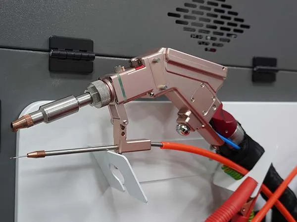 QBH handheld welding head