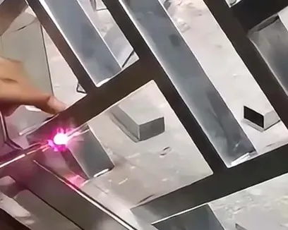 Stainless steel guardrail laser welding