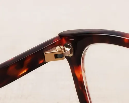 Eyeglass frame laser welding